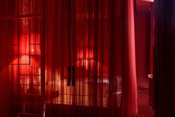 Room 17 of 95