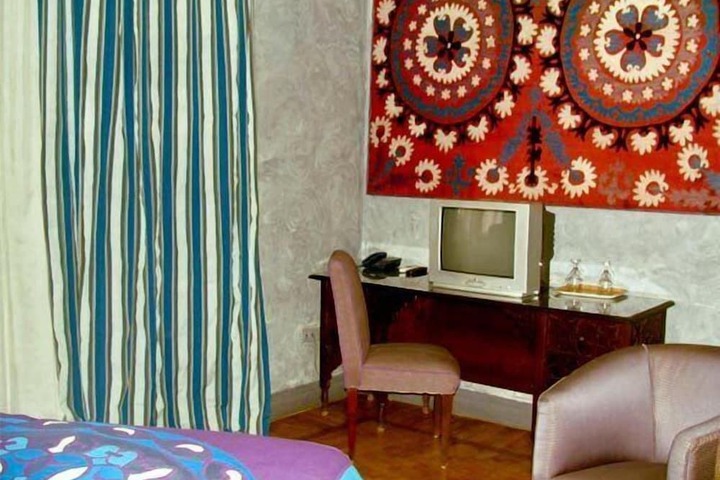 Room 17 of 29