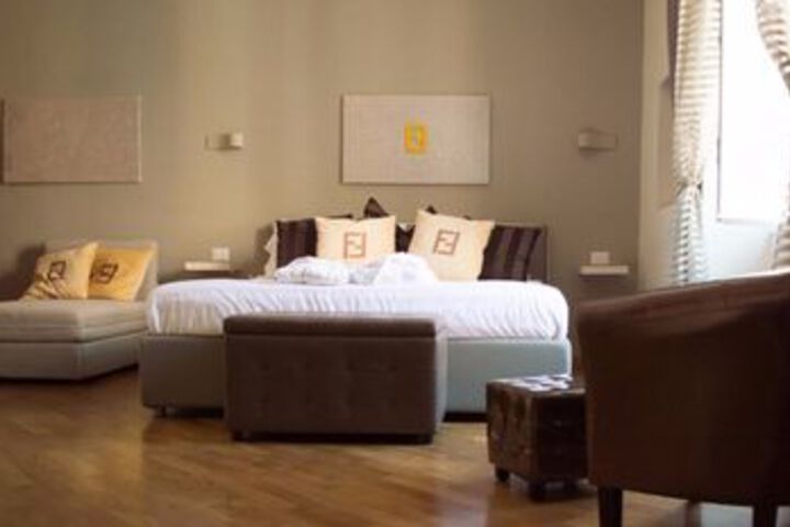 Room 16 of 25