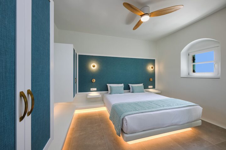 Room 10 of 100