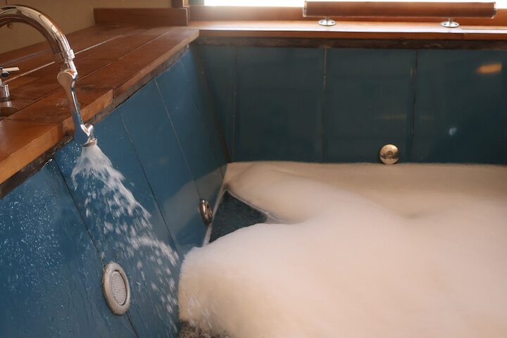 Hot Tub 15 of 22