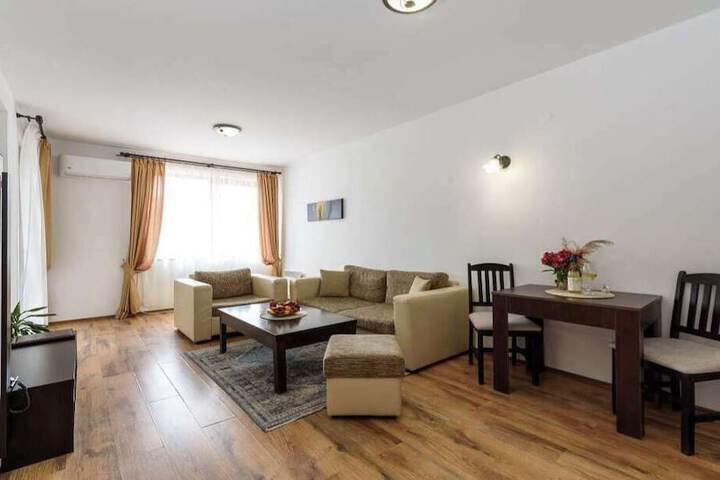 Room 16 of 65