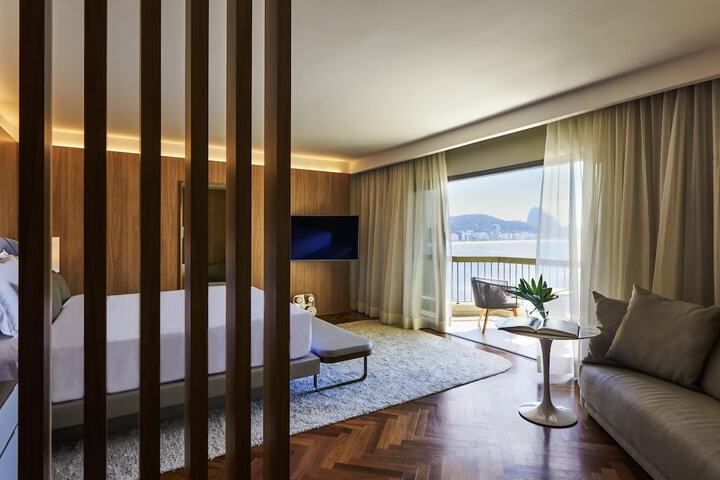 Room 32 of 175