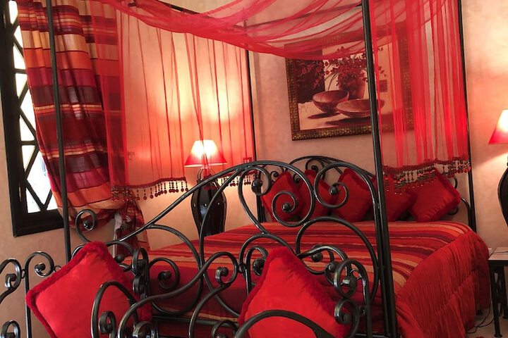 Room 25 of 74