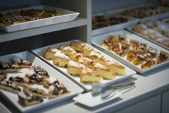 Breakfast/Coffee Service 115 of 146