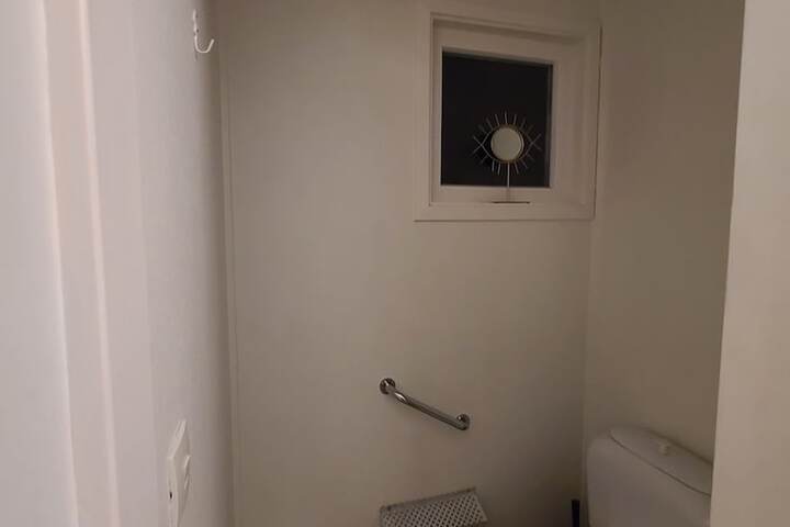 Room 26 of 63
