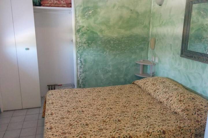 Room 8 of 26