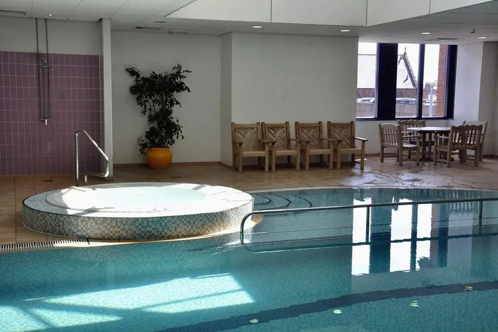 Pool 16 of 36