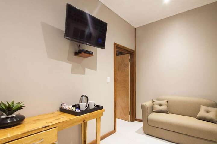 Room 25 of 60