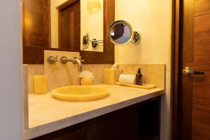 Bathroom Interior Photo