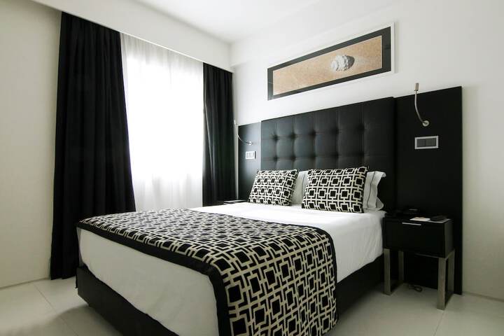 Room 16 of 49