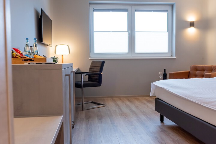 Room 12 of 82