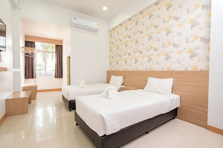 Room 14 of 48