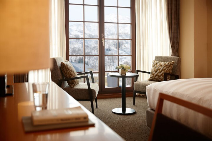 Room 26 of 223