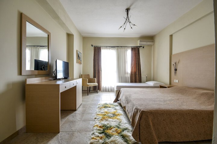 Room 7 of 82