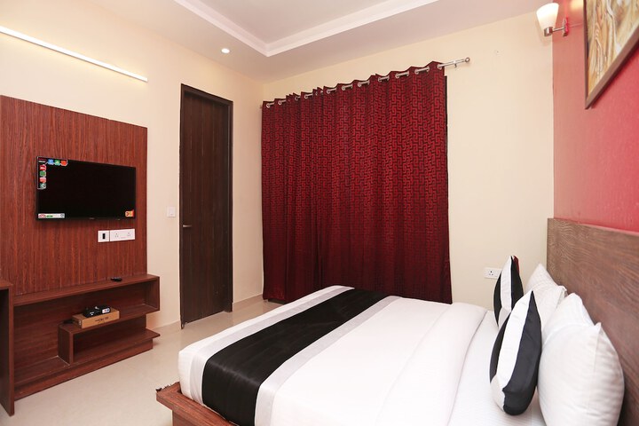 Room 17 of 23