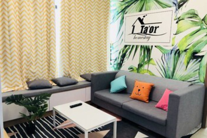 Room 16 of 38