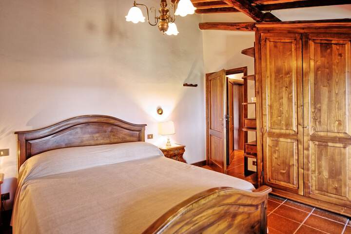 Room 4 of 30