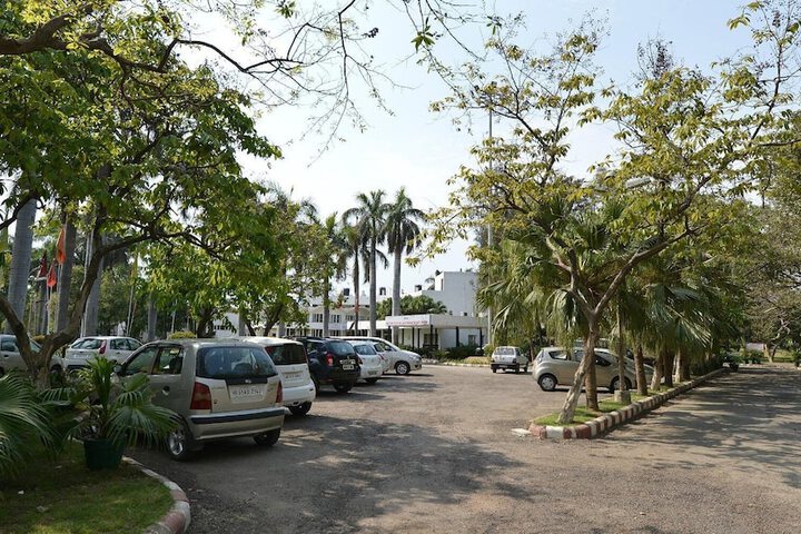 Hotel 5 of 7