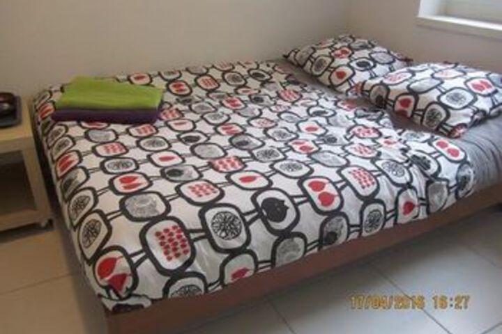 Room 16 of 19