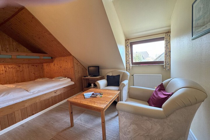Room 16 of 68
