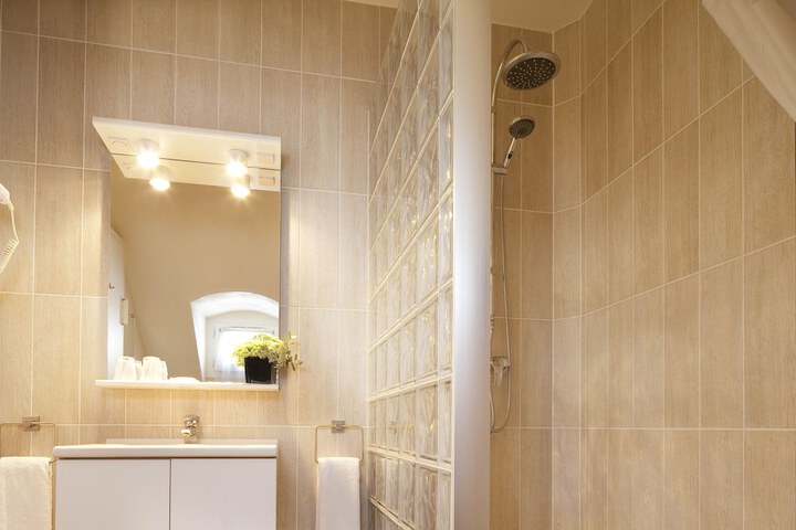 Bathroom Interior Photo