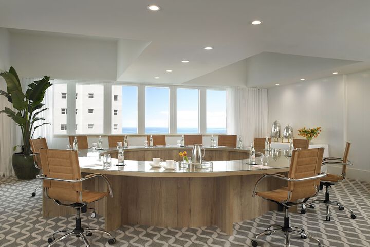 Meeting facility