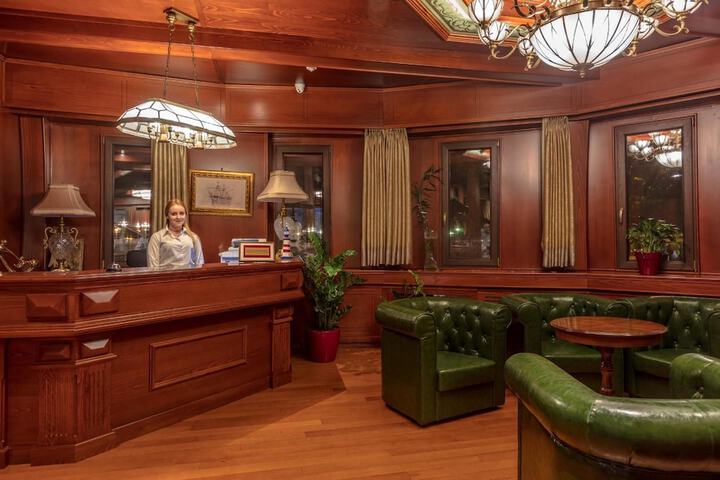 Lobby Entry