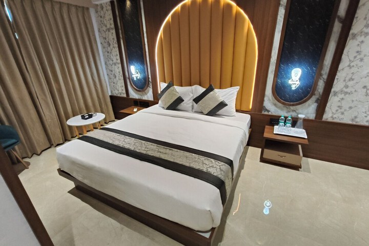 Room 42 of 74