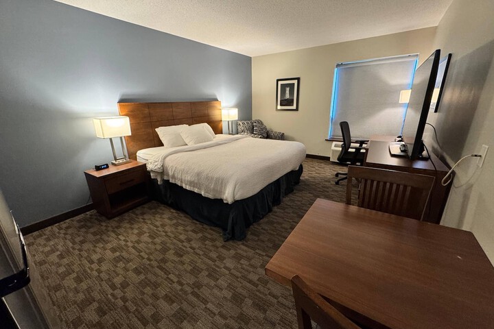 Room 14 of 25