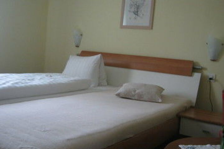 Room 45 of 81