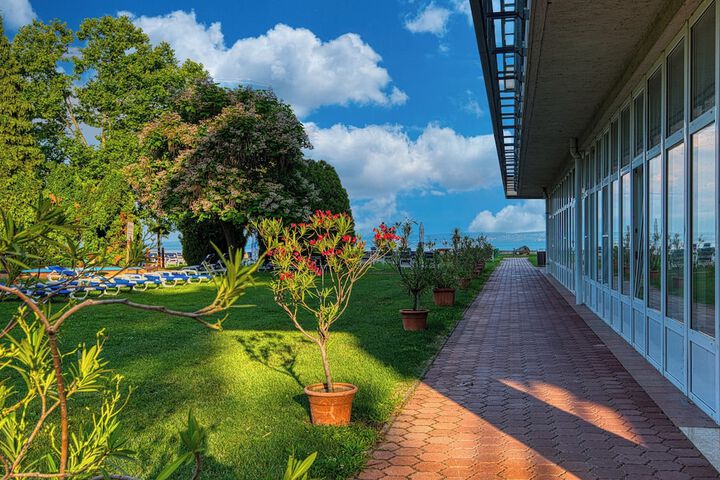 Terrace/Patio 10 of 45