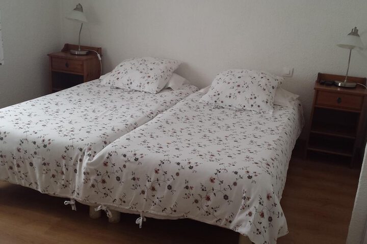Room 17 of 38
