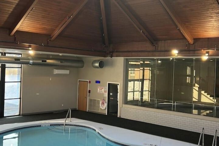 Pool 14 of 15