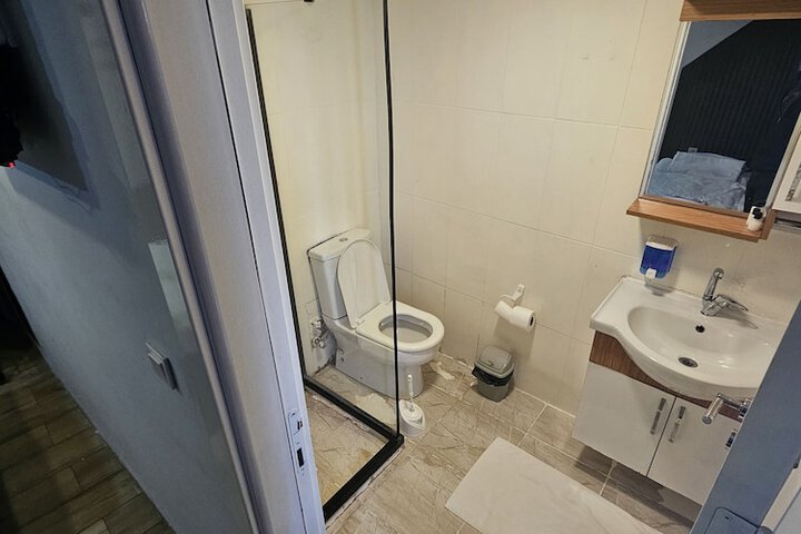 Room 103 of 108