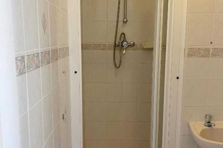 Room 29 of 39
