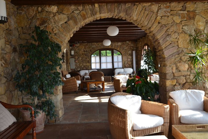 Hotel 3 of 72