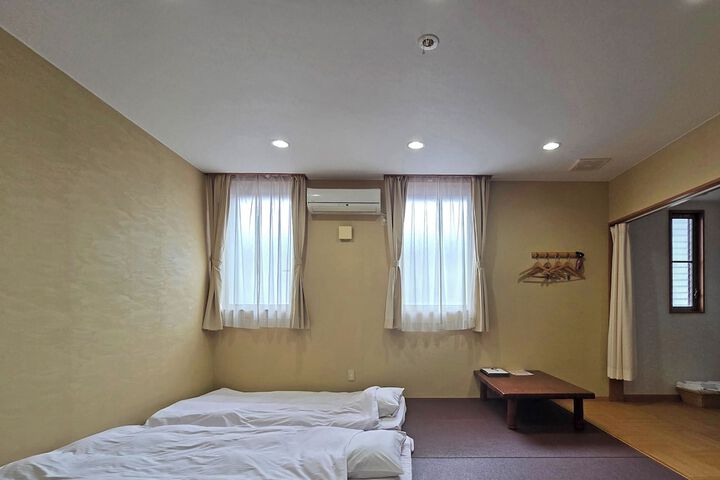 Room 40 of 82