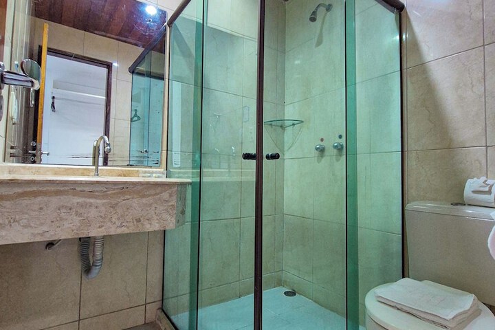 Clean Restrooms
