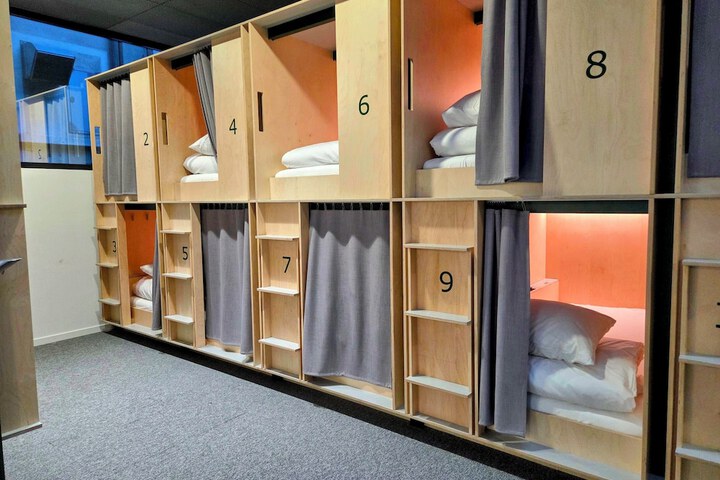 Room 15 of 35