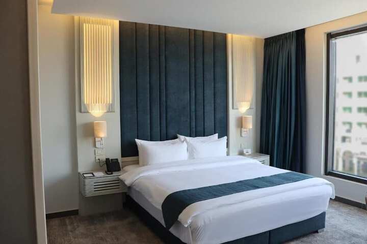 Room 4 of 47