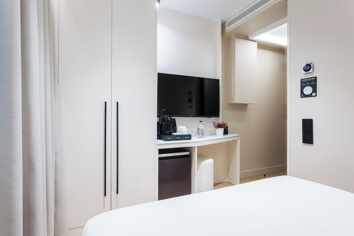 Room 37 of 109