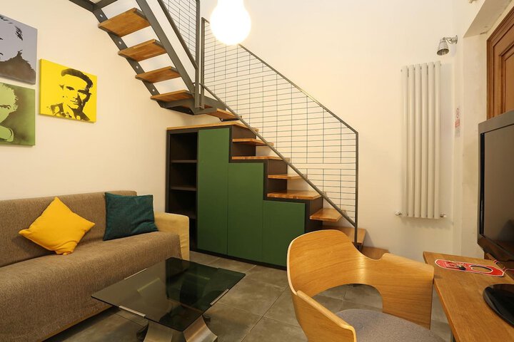 Room 15 of 36