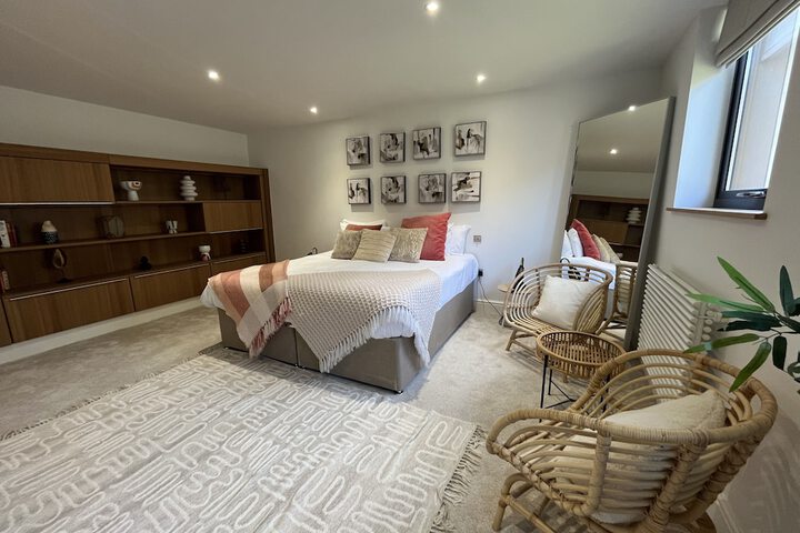 Room 67 of 283