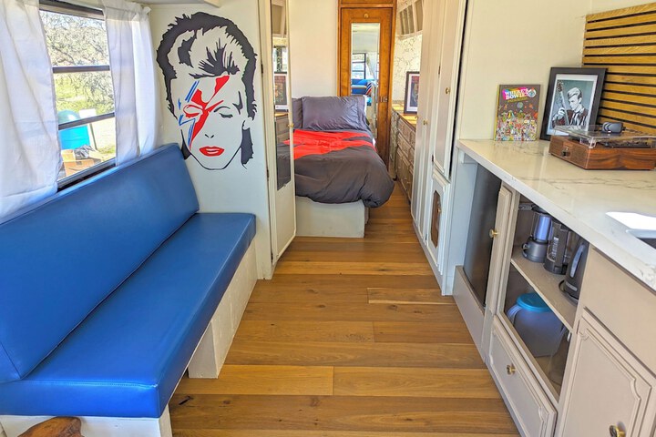 Room 17 of 101