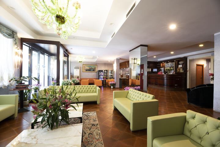 Lobby Photo