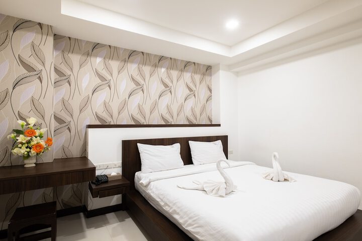 Room 10 of 64