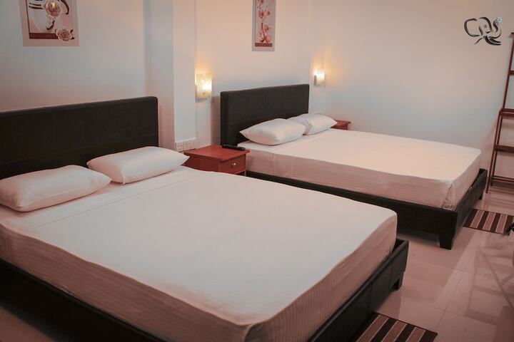 Room 16 of 33