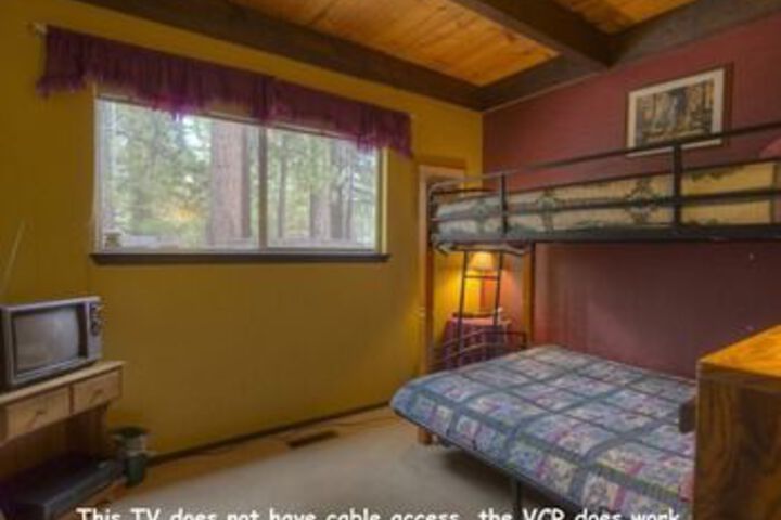 Room 10 of 20