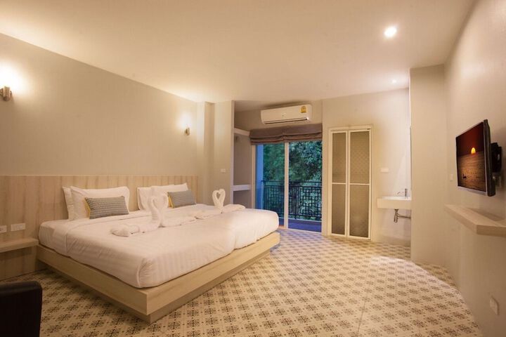 Room 17 of 30